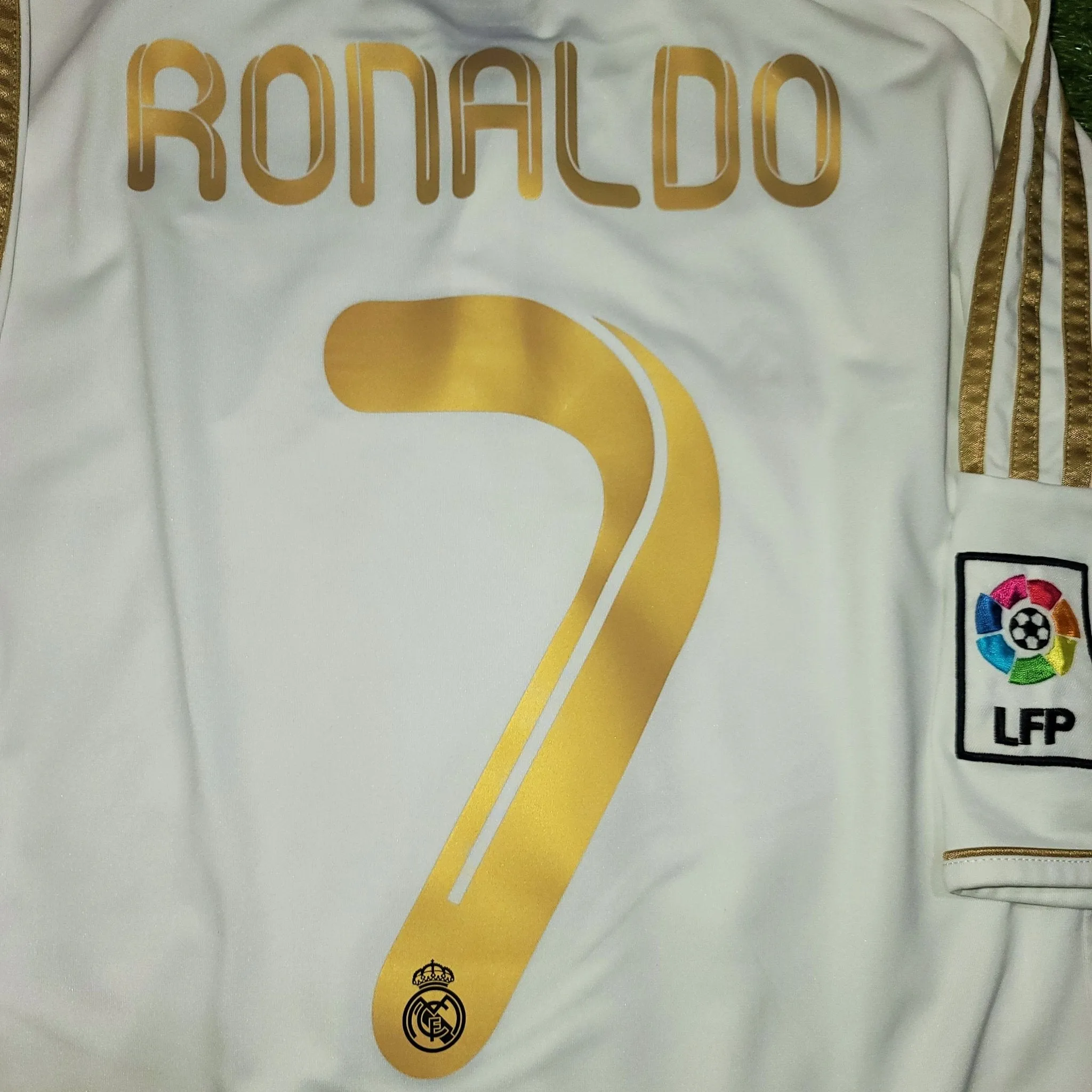 Cristiano Ronaldo Real Madrid 2011 2012 Home Jersey Shirt Camiseta L SKU# V13659